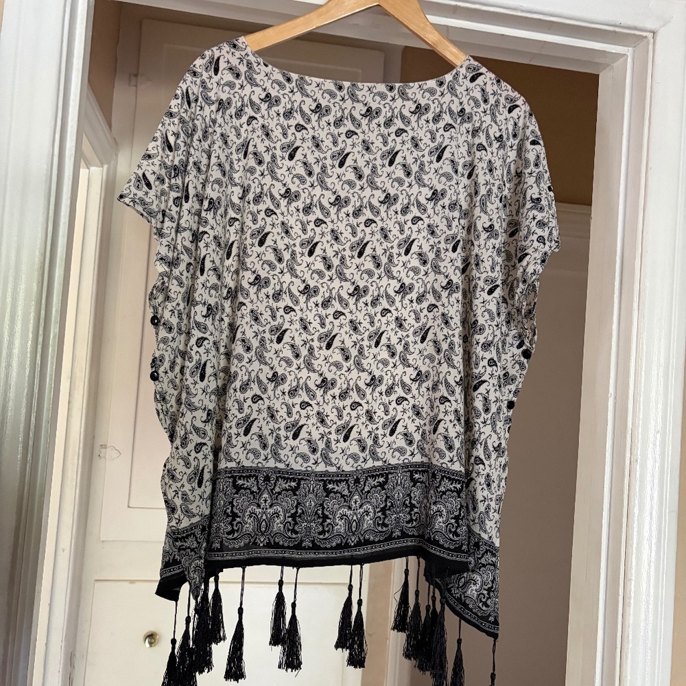 ✨ JC Sunny / JC Classic Paisley Tassel Tunic – Boho Chic Statement Top ✨